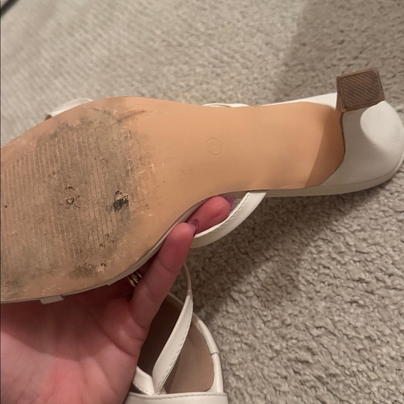 Elegant Cream Women's Heeled Sandals - Picture 4 of 5